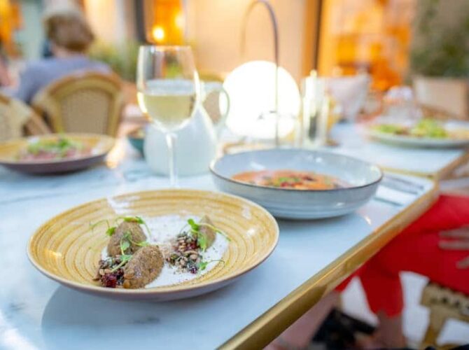 Restaurant Aurasice à Orange, France