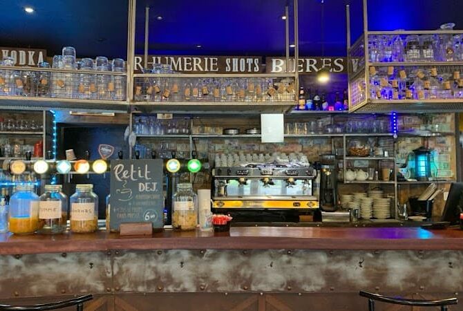 Restaurant Aux 3 Mi-temps à Ivry-sur-Seine, France