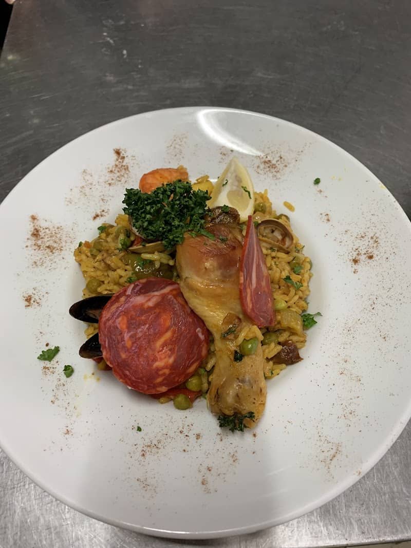 Restaurant Aux 3 Mi-temps à Ivry-sur-Seine, France