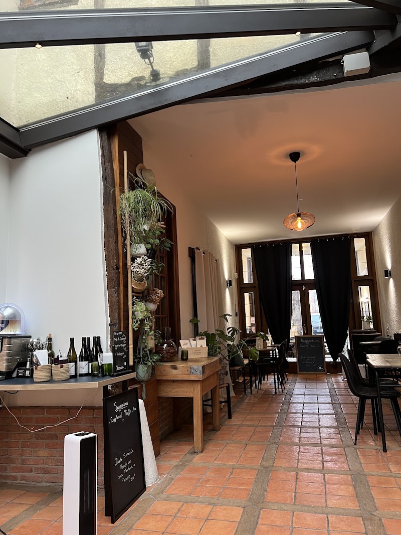 Avarum Restaurant à Aÿ-Champagne, France