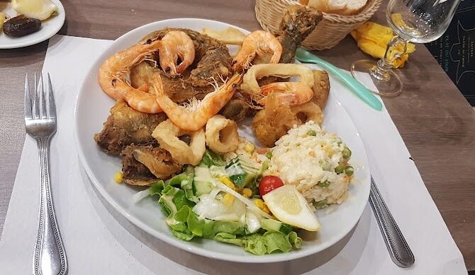 Restaurant BAB MANSOUR La Medina. à Gennevilliers, France