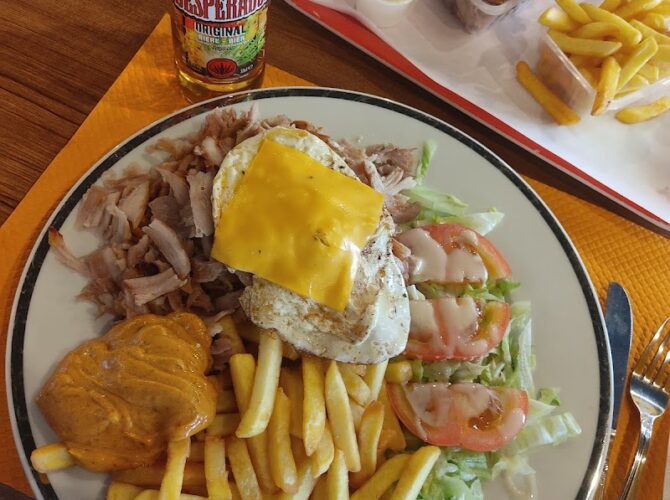 Restaurant BAIGs Paprika à Carignan, France