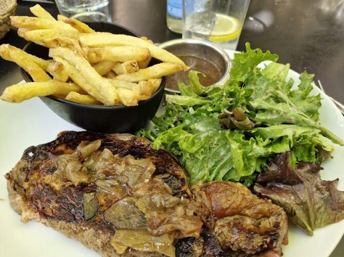 Restaurant Bar de la Marine à Bordeaux, France