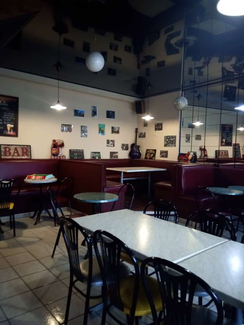 Restaurant Bar la Vosgienne à Mirecourt, France