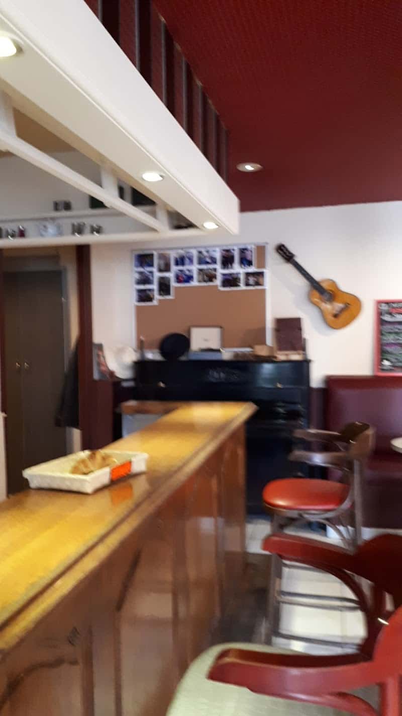 Restaurant Bar la Vosgienne à Mirecourt, France