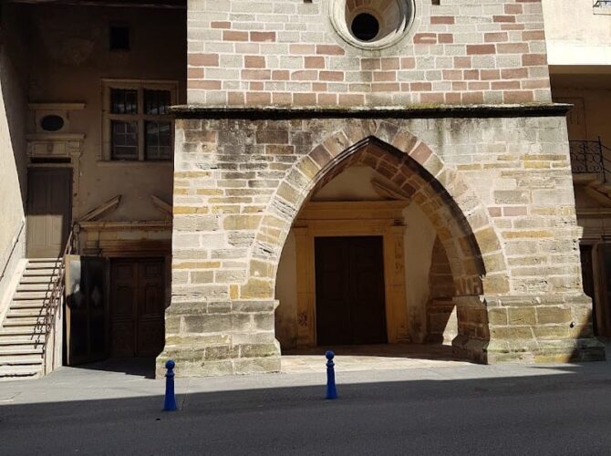 Restaurant Bar Le Commerce à Mirecourt, France
