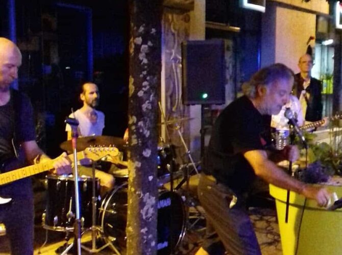 Restaurant Bar Le Commerce à Mirecourt, France