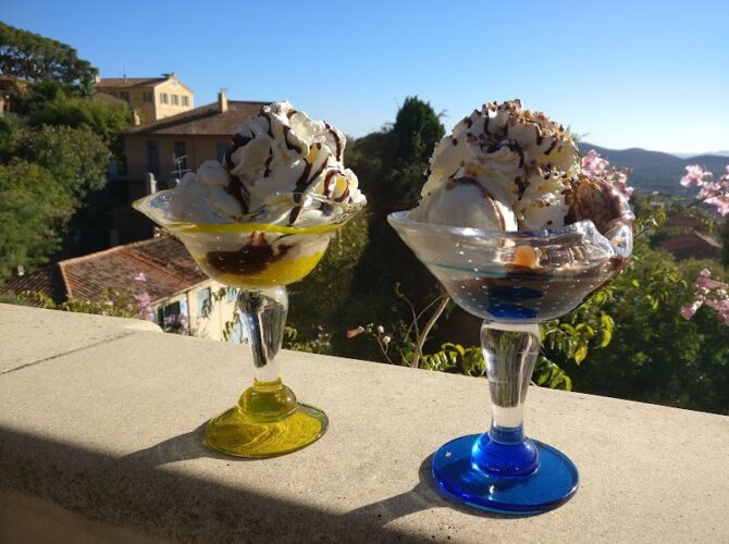 Bar-Restaurant BELLEVUE à Bormes-les-Mimosas, France