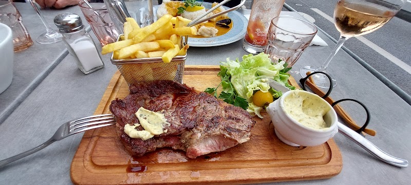 Restaurant Bateaux sur l’Eau à La Trinité-sur-Mer, France