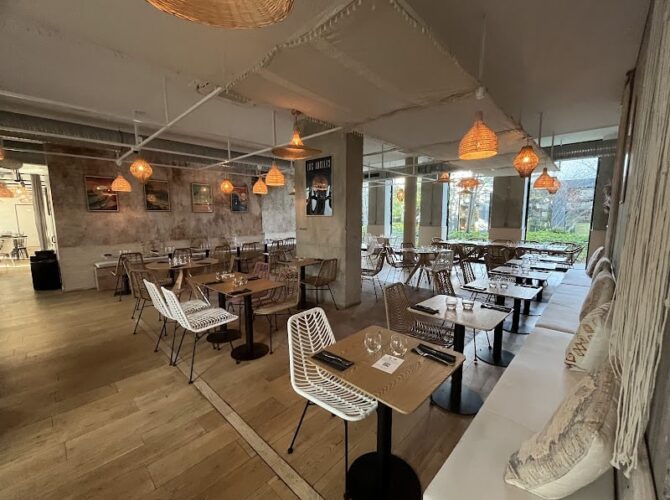 Restaurant BAY SIDE à Ivry-sur-Seine, France