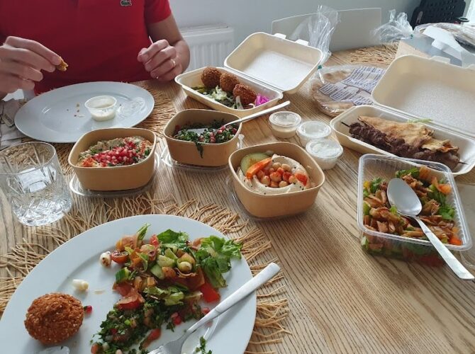 Restaurant Be To Be – Lebanese Street Food (Waterloo) à Braine-l'Alleud, Belgique