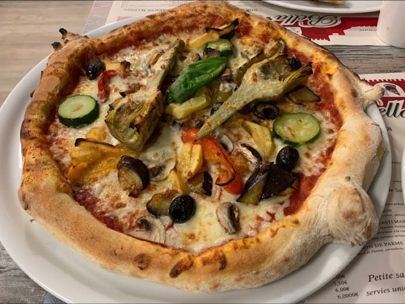 Restaurant Bella Pesaro à Saint-Chéron, France