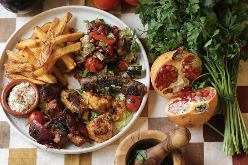 BERYTUS Café Restaurant à Pontoise, France