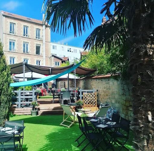 BERYTUS Café Restaurant à Pontoise, France