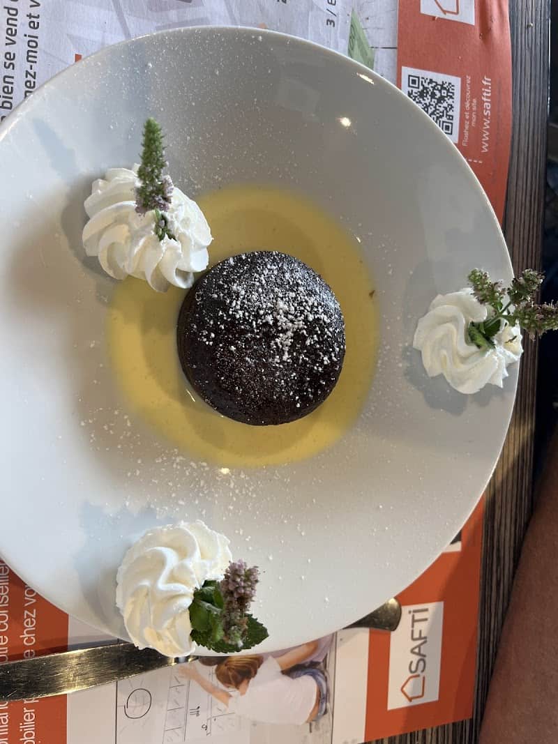 Restaurant BGS Brasserie Food à Mirecourt, France