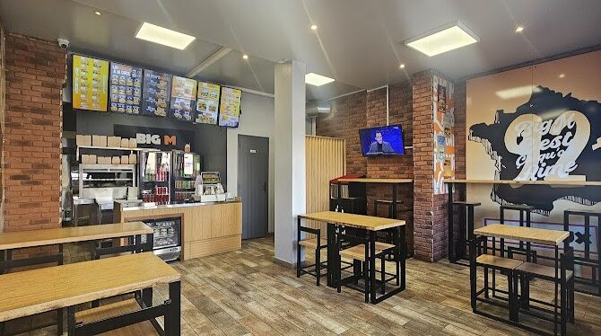 Restaurant Big M à Bagneux, France