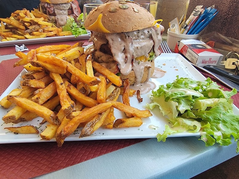 Restaurant BISTRO 113 à Saint-Martin-Lalande, France