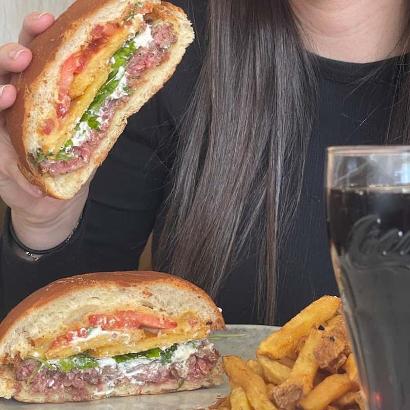 Restaurant Bistro Burger à Gardanne, France