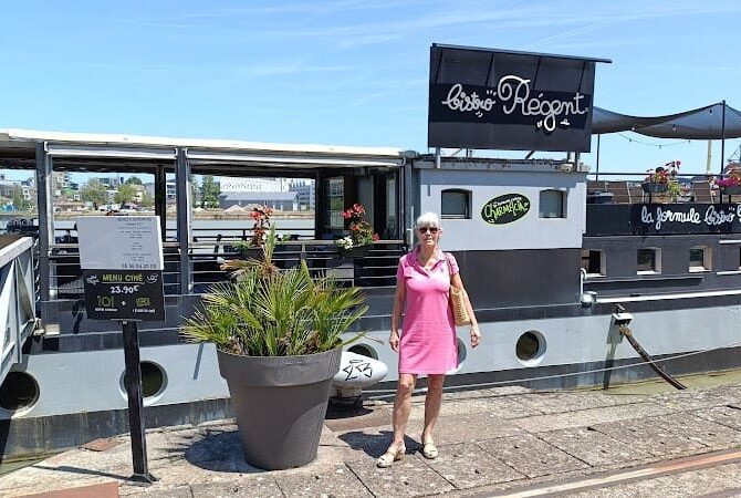 Restaurant Bistro Régent La Péniche à Bordeaux, France