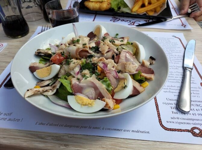 Restaurant Bistrot Des Halles à Rochefort, France