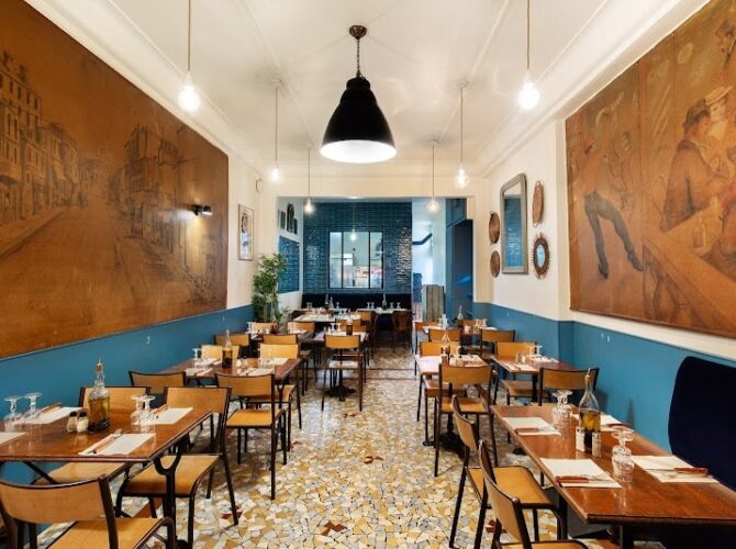 Restaurant Bistrot Des Rosiers à Saint-Ouen-sur-Seine, France