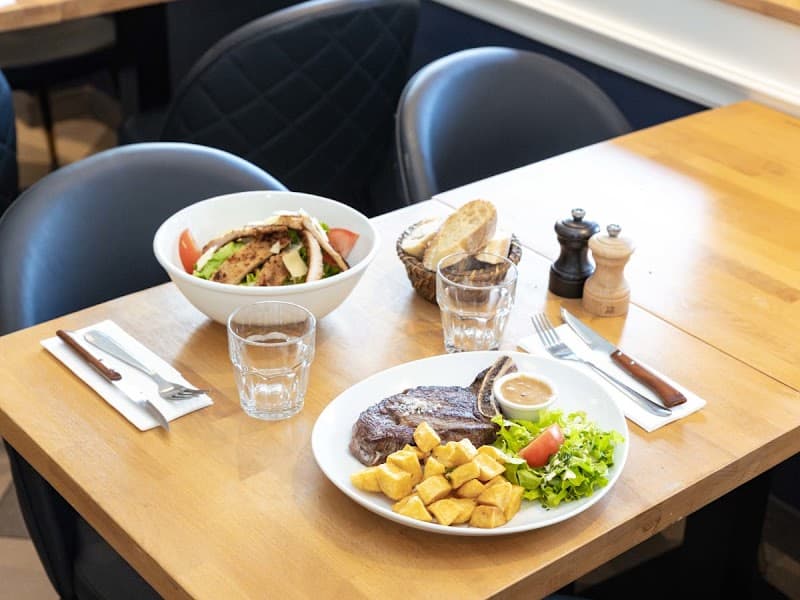 Restaurant BISTROT L’AUBERGE à Ivry-sur-Seine, France