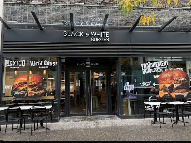 Restaurant Black & White Burger Metz Muse à Metz, France