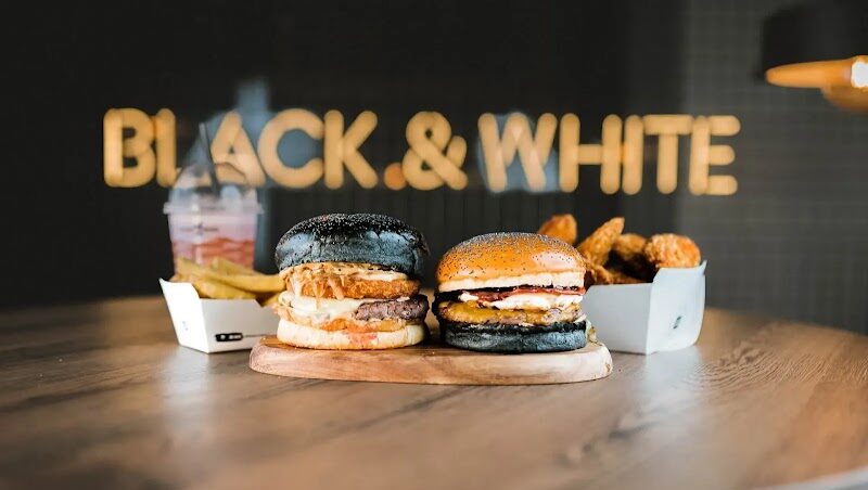 Restaurant Black & White Burger Metz Muse à Metz, France