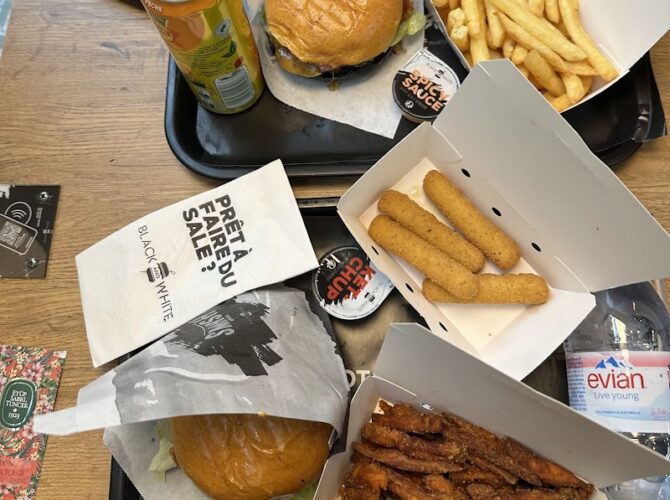 Restaurant Black & White Burger Metz Muse à Metz, France