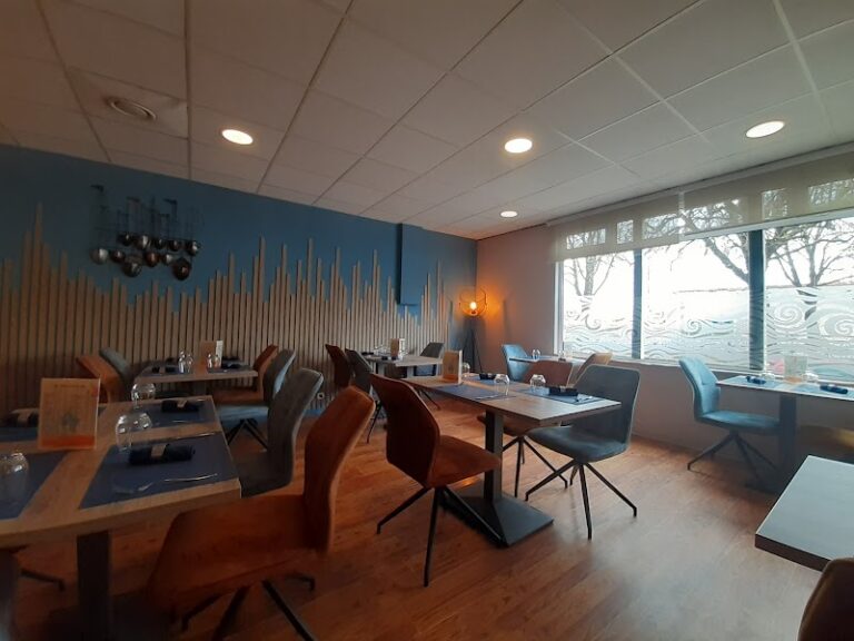 Restaurant Blue Marine à Villeneuve-sur-lot, France — photo 1