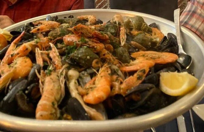 Restaurant Blue Marine à Villeneuve-sur-lot, France