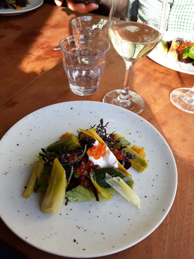 Restaurant Bonne Aventure à Saint-Ouen-sur-Seine, France