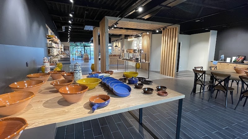 Restaurant Boutique Maison Rivière – Vente Cassoulet frais & Plats français du Sud-ouest – Castelnaudary à Castelnaudary, France