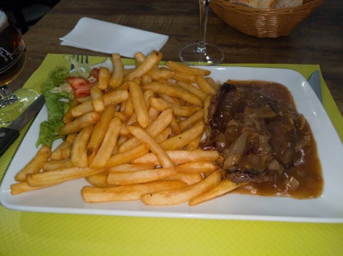 Restaurant BRASSERIE DES 5 FRERES à Ivry-sur-Seine, France