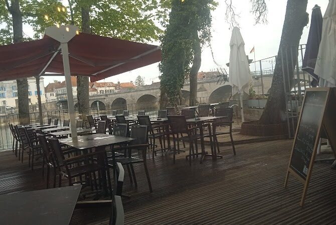 Restaurant Brasserie des Bateliers à Gray, France