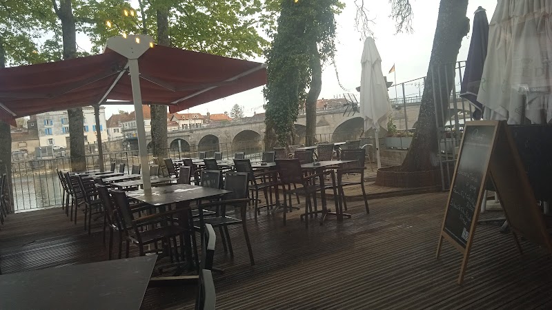 Restaurant Brasserie des Bateliers à Gray, France