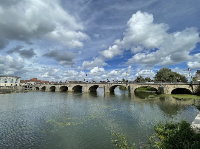 Restaurant Brasserie des Bateliers à Gray, France