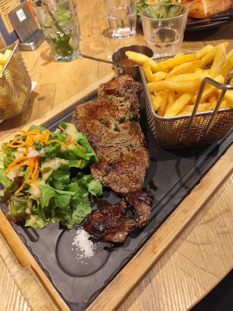 Restaurant Brasserie Le Zinc à Bassens, France