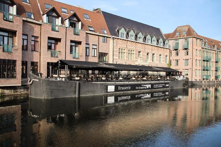 Brasserie – Restaurant de kraanbrug te Mechelen – Boot terras Mediterraanse Keuken – Feestzaal voor grote groepen à Mechelen (Malines), Belgique — photo 1