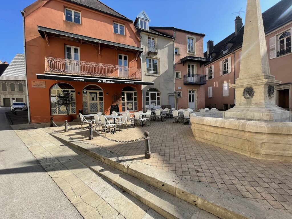 Brasserie Restaurant La Fontaine à Gray, France