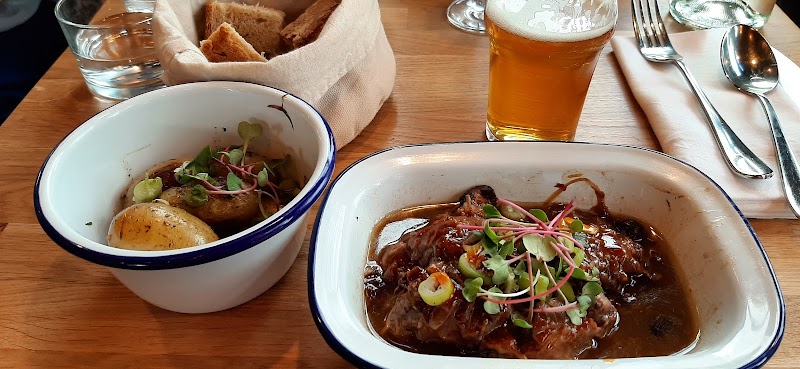 Restaurant Brasserie Zaï Zaï à Dinan, France