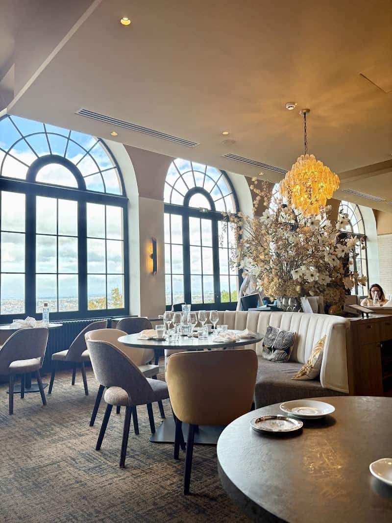 Bulle – Restaurant de Fourvière – Guy Lassausaie à Lyon, France