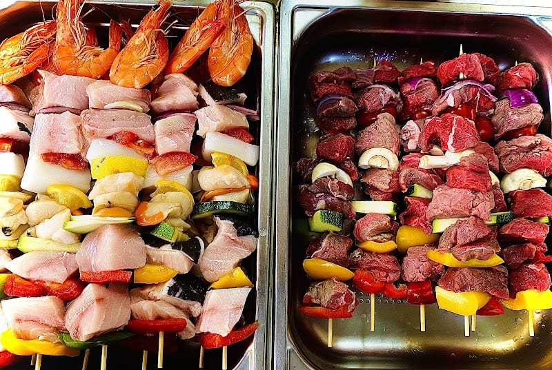 Restaurant C’ LA FAMILLE à Bormes-les-Mimosas, France