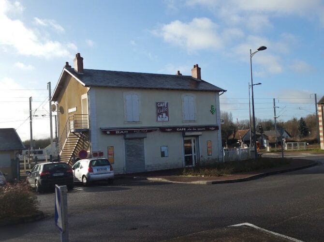 Restaurant Café de la Gare à Saint-Germain-du-Puy, France