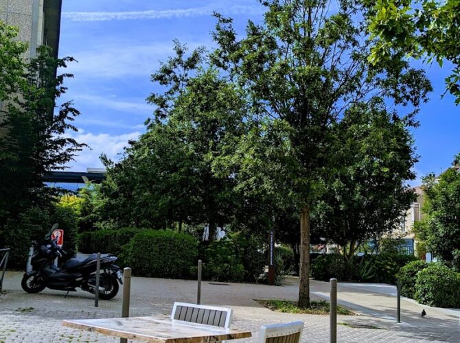 Restaurant Cafe De La Mairie à Montgeron, France