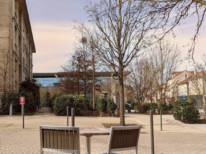 Restaurant Cafe De La Mairie à Montgeron, France