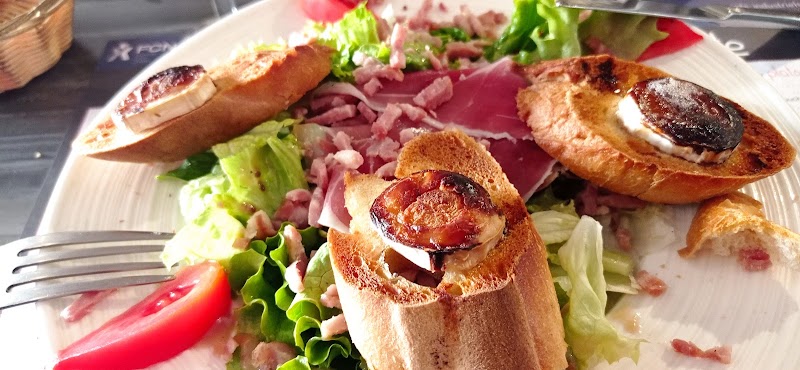 Restaurant Café du Commerce à Sézanne, France