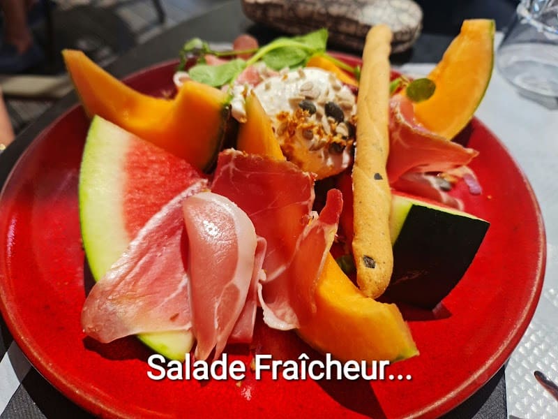 Restaurant Café du Progrès – Bormes-les-Mimosas à Bormes-les-Mimosas, France