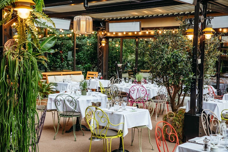 Café la Jatte 2 – Le Restaurant à Neuilly-sur-Seine, France