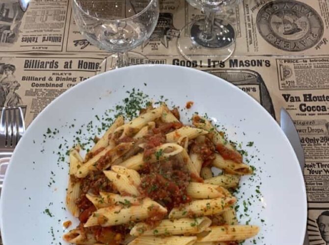 Restaurant Café La Royale à Gardanne, France